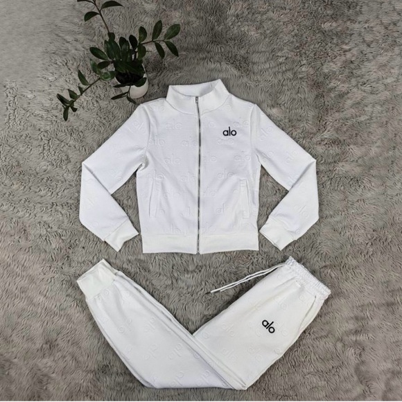 Alo Black Tracksuit Set and white set - Picture 2 of 2